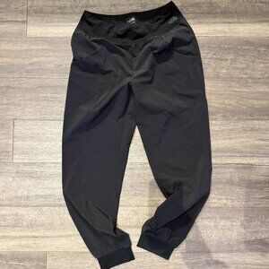 The North Face Women's Black FlashDry Pants